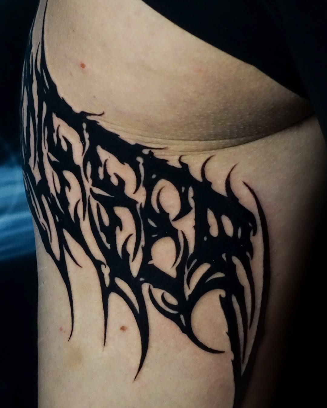Tattoo by @leperemael — tribal, blackwork