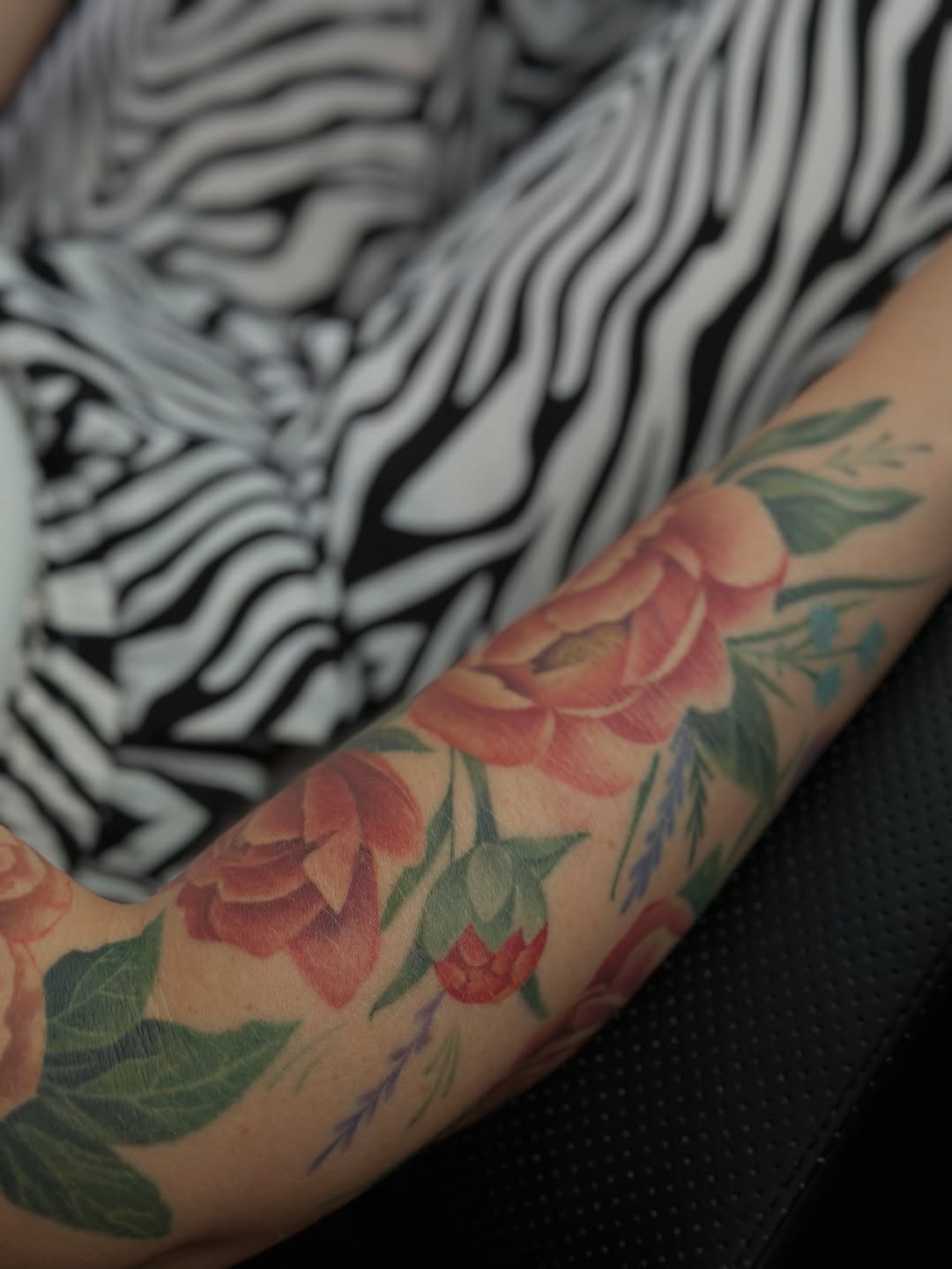 Tattoo by @lisa_tattooer — watercolor