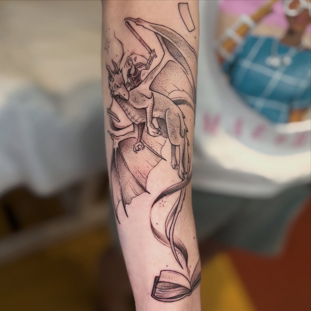 Tattoo by @draventoewstattoo β illustrative, dotwork