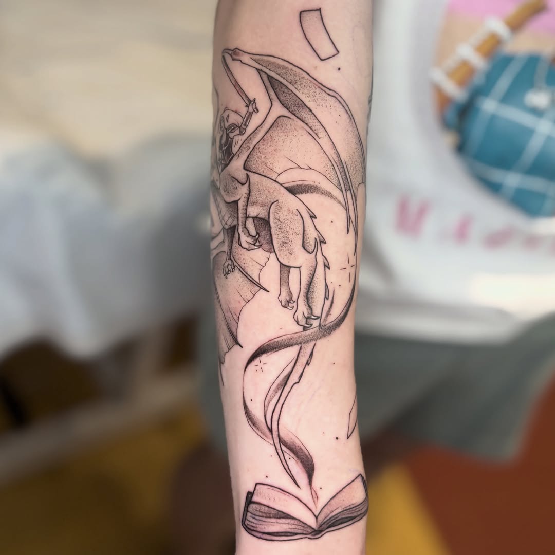 Tattoo by @draventoewstattoo β illustrative, dotwork