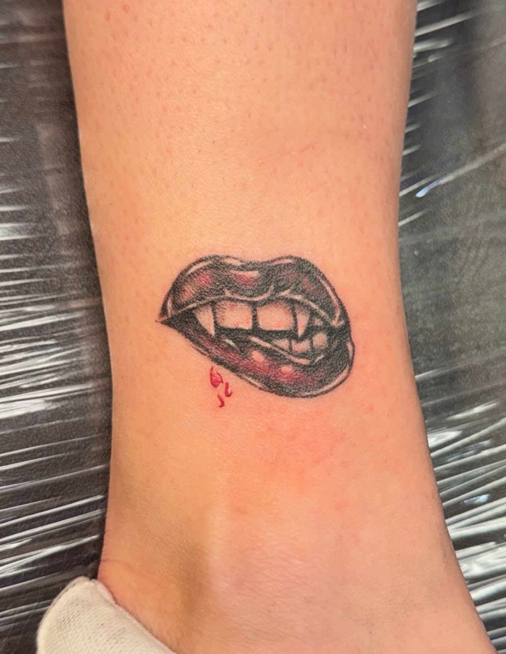 Tattoo by @vibe.ink90 โ black_and_grey, realism
