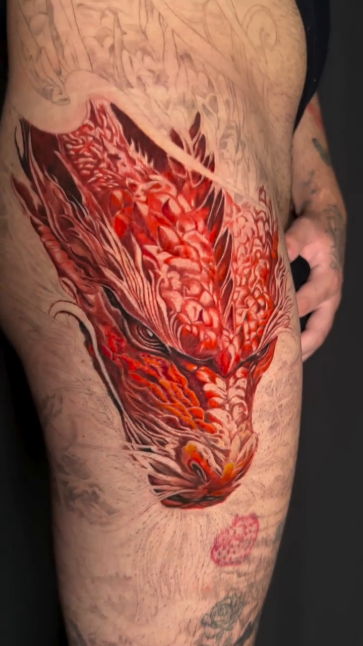 Tattoo by @henrytuan88 โ japanese_irezumi, realism