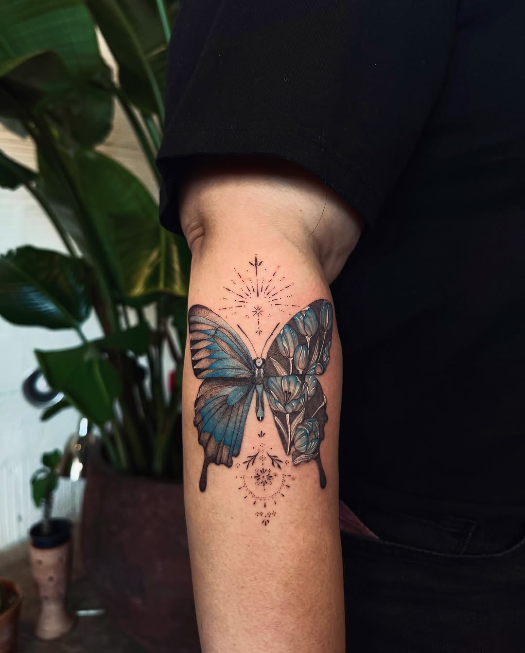 Tattoo by @jaqui.sieras — fine_line, black_and_grey