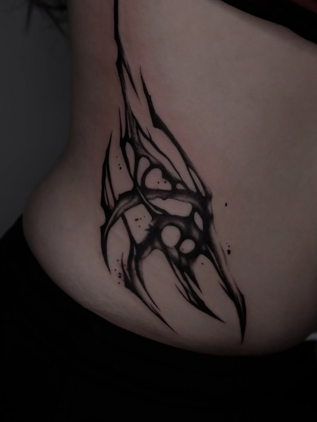 Tattoo by @grxytattoo — blackwork, geometric