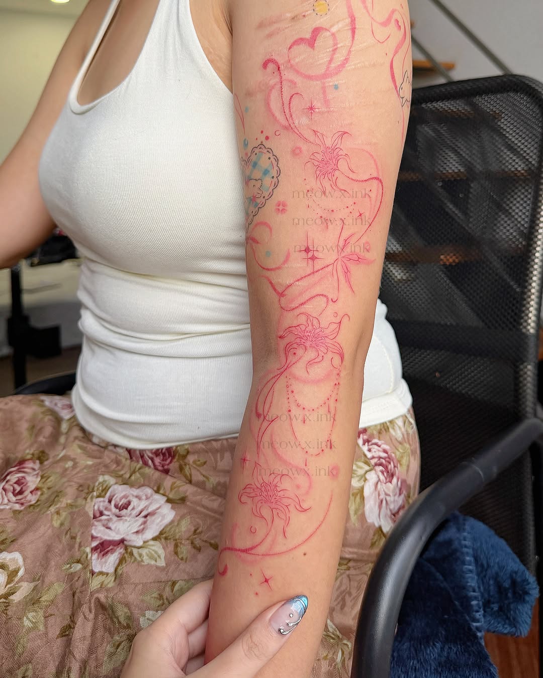 Tattoo by @meow.x.ink β fine_line, minimalist