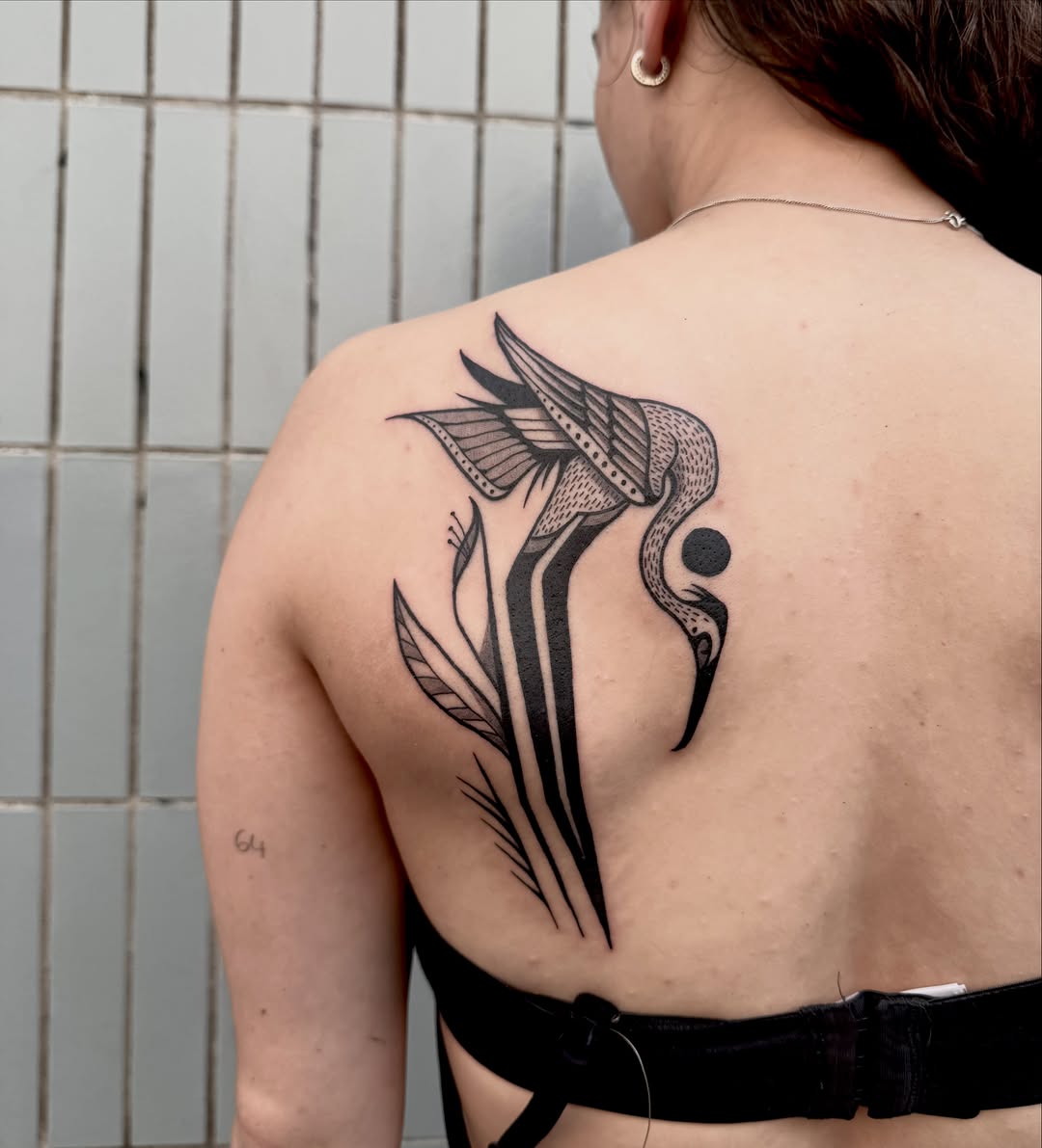 Tattoo by @vagamundo.tat2 — black_and_grey, illustrative