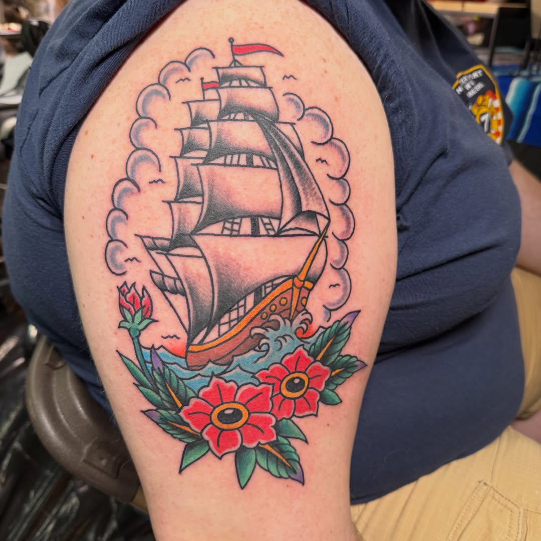 Tattoo by @hellboundhawktattoos โ american_traditional