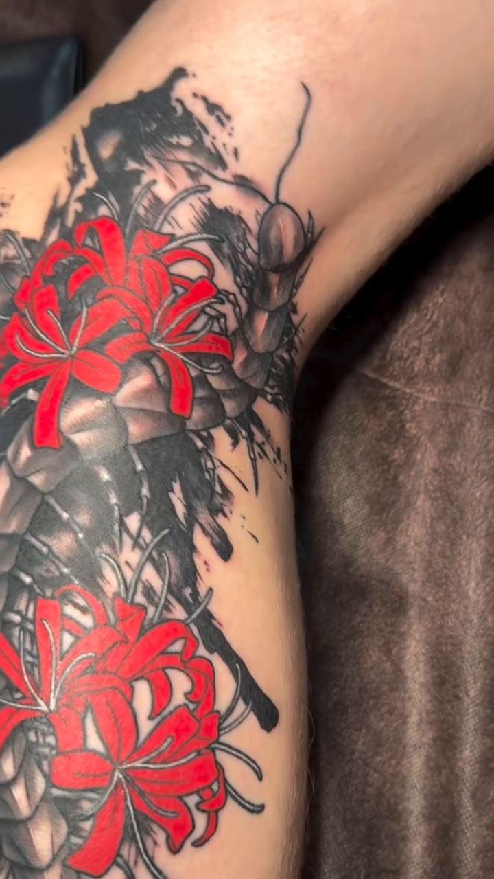 Tattoo by @gabipaigeee — japanese_irezumi, black_and_grey