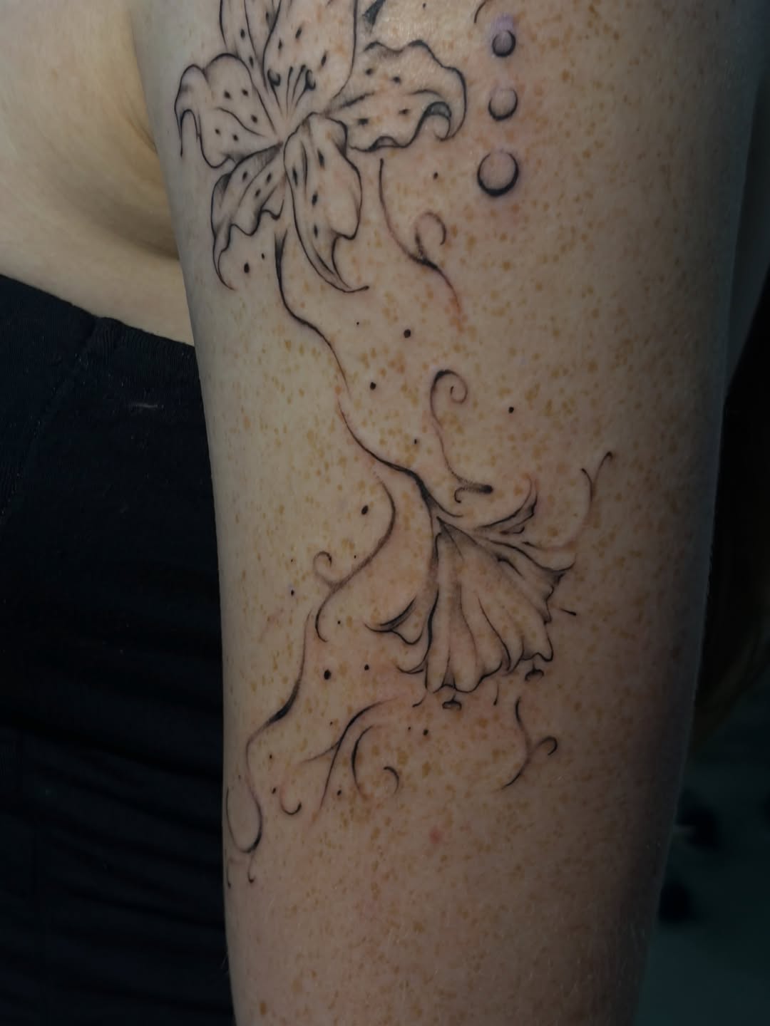 Tattoo by @sexyratpotion โ fine_line, illustrative