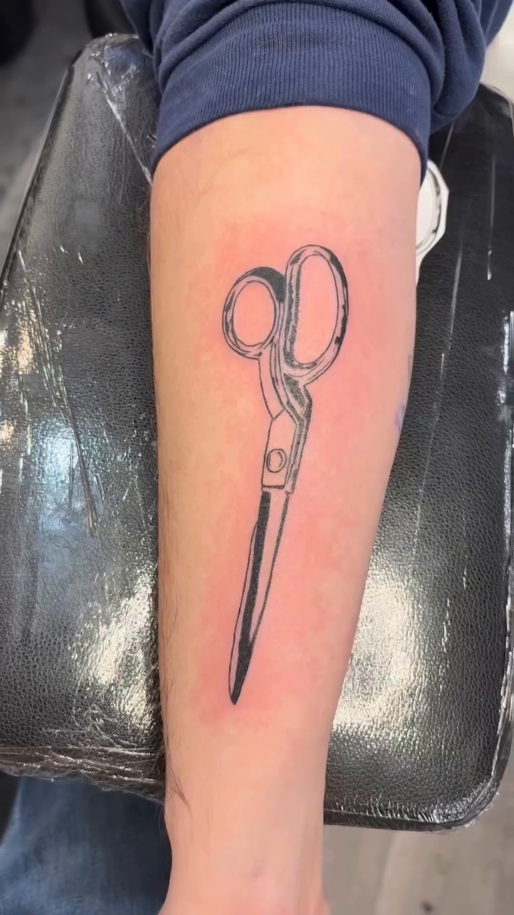 Tattoo by @kiley.inks โ blackwork