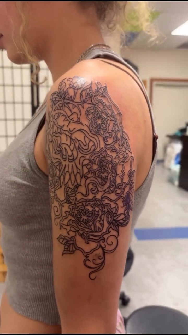 Tattoo by @lea.tattz β japanese_irezumi, blackwork