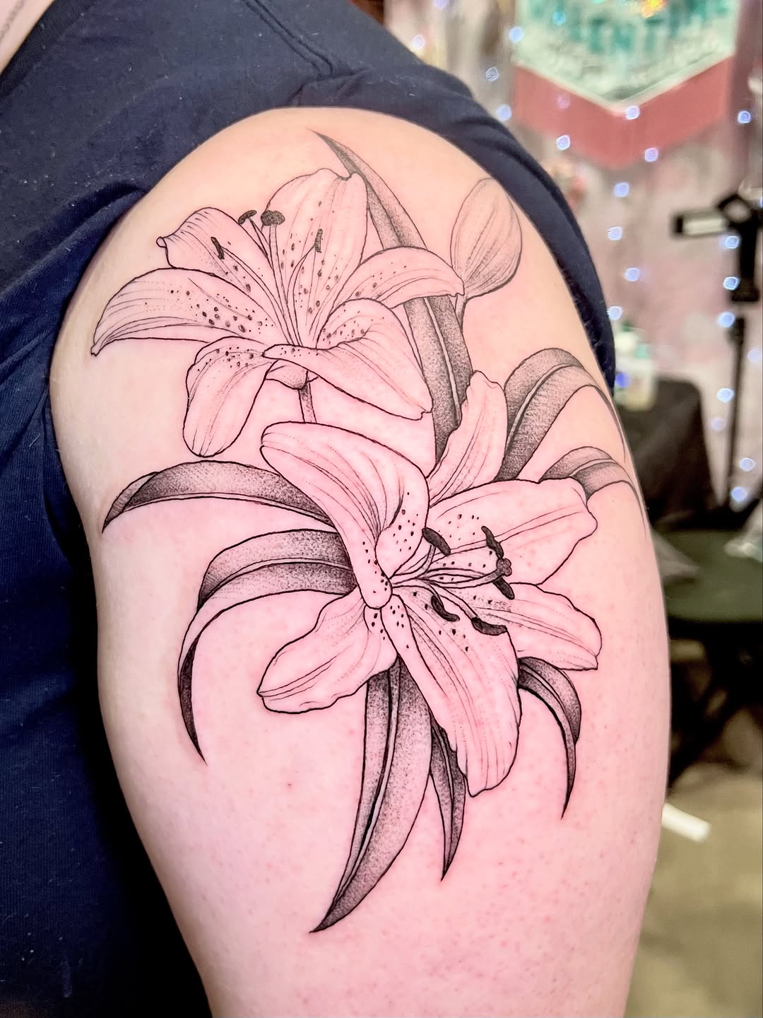 Tattoo by @tatts_n_ash โ fine_line, dotwork