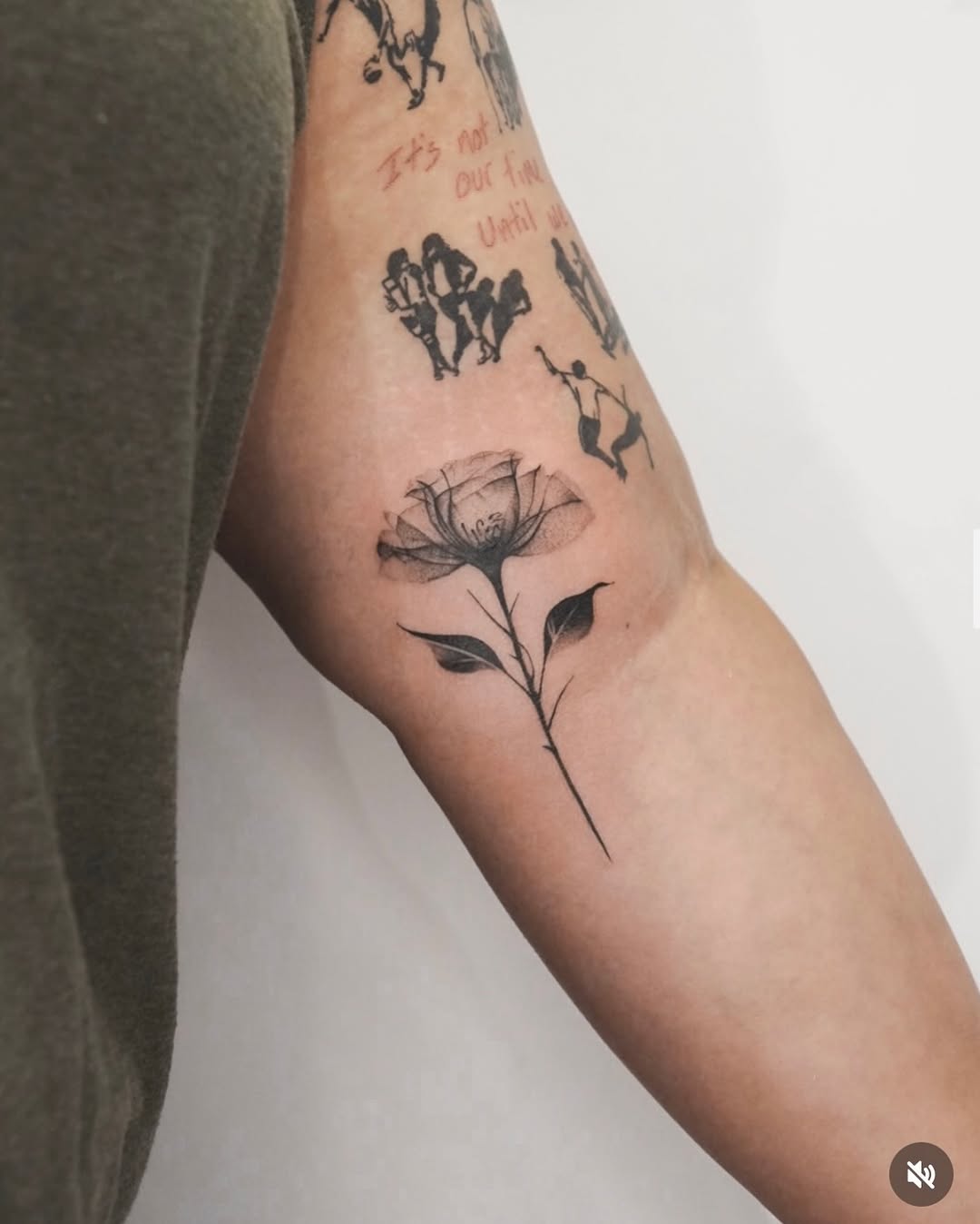 Tattoo by @minto.tattoo โ fine_line, black_and_grey