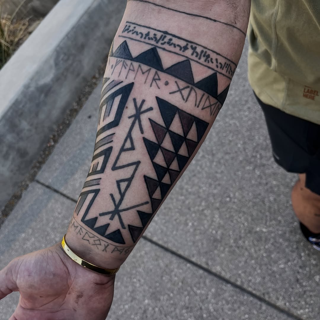 Tattoo by @jimmy_the_saintt — geometric, blackwork