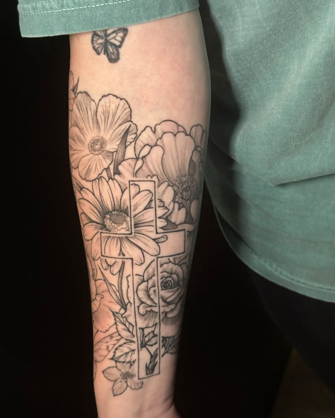 Tattoo by @tattoos_by_cat — black_and_grey, realism