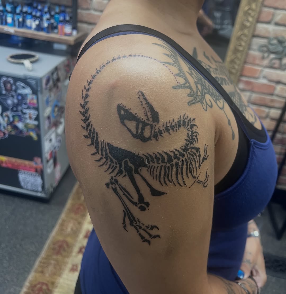 Tattoo by @natalies_tatties — blackwork