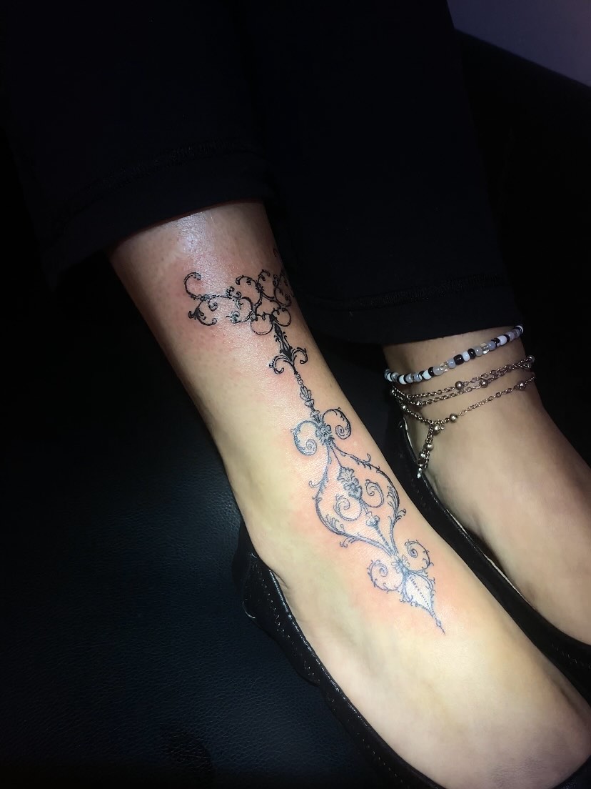 Tattoo by @tattg1rl — fine_line, ornamental