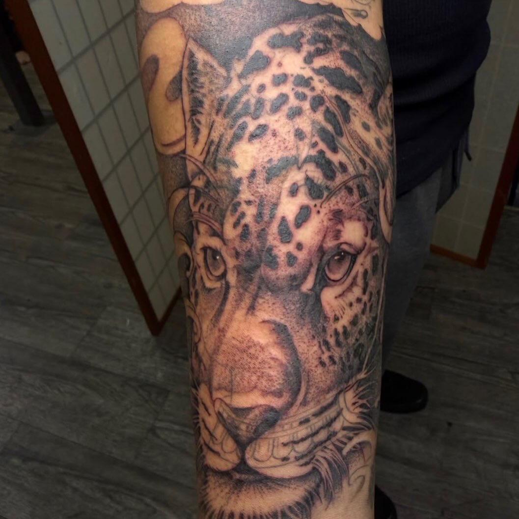 Tattoo by @que.sera8 β realism, black_and_grey