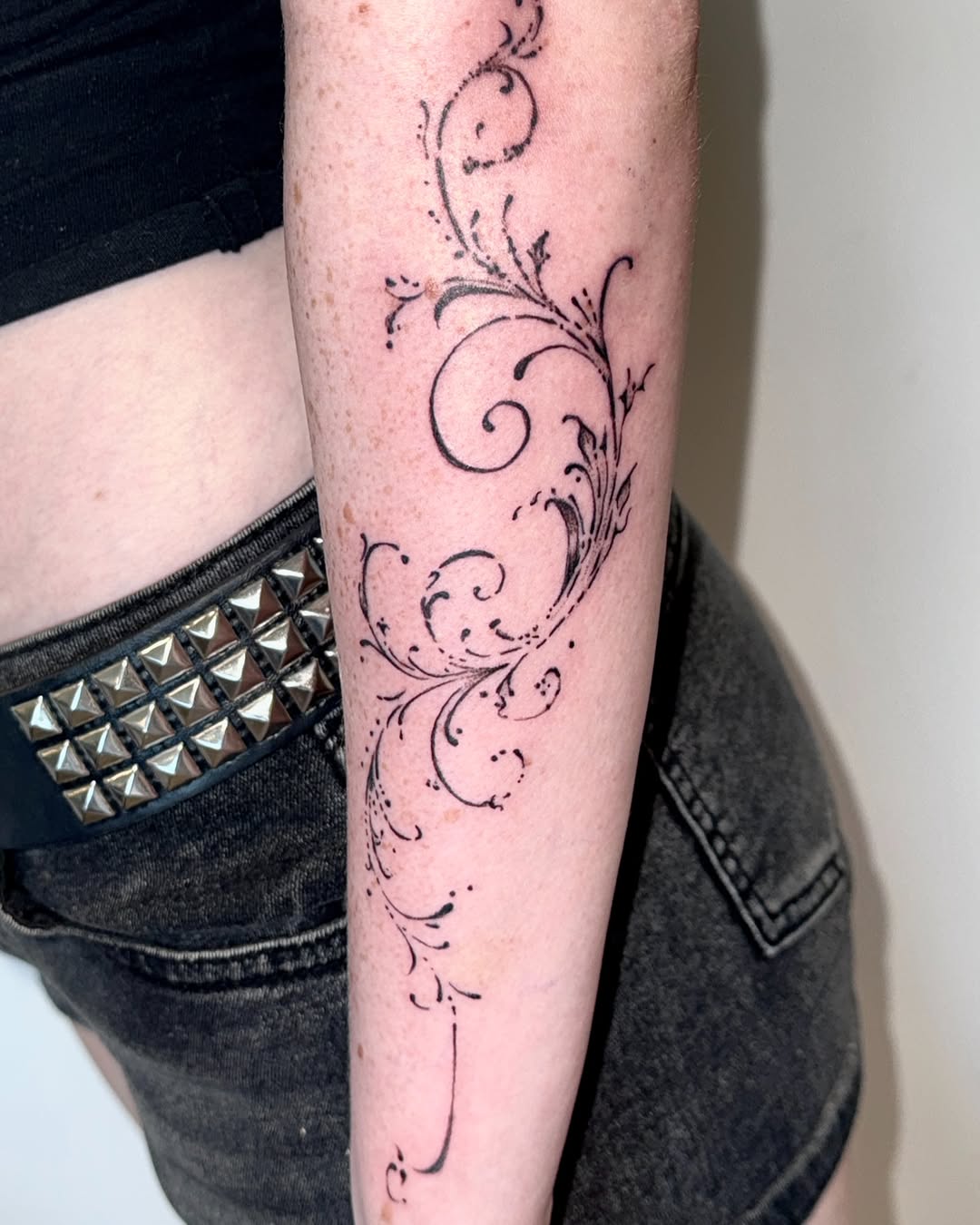 Tattoo by @flying.butter.tattoo β fine_line, ornamental
