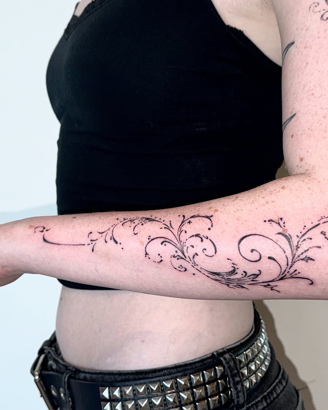 Tattoo by @flying.butter.tattoo β fine_line, ornamental