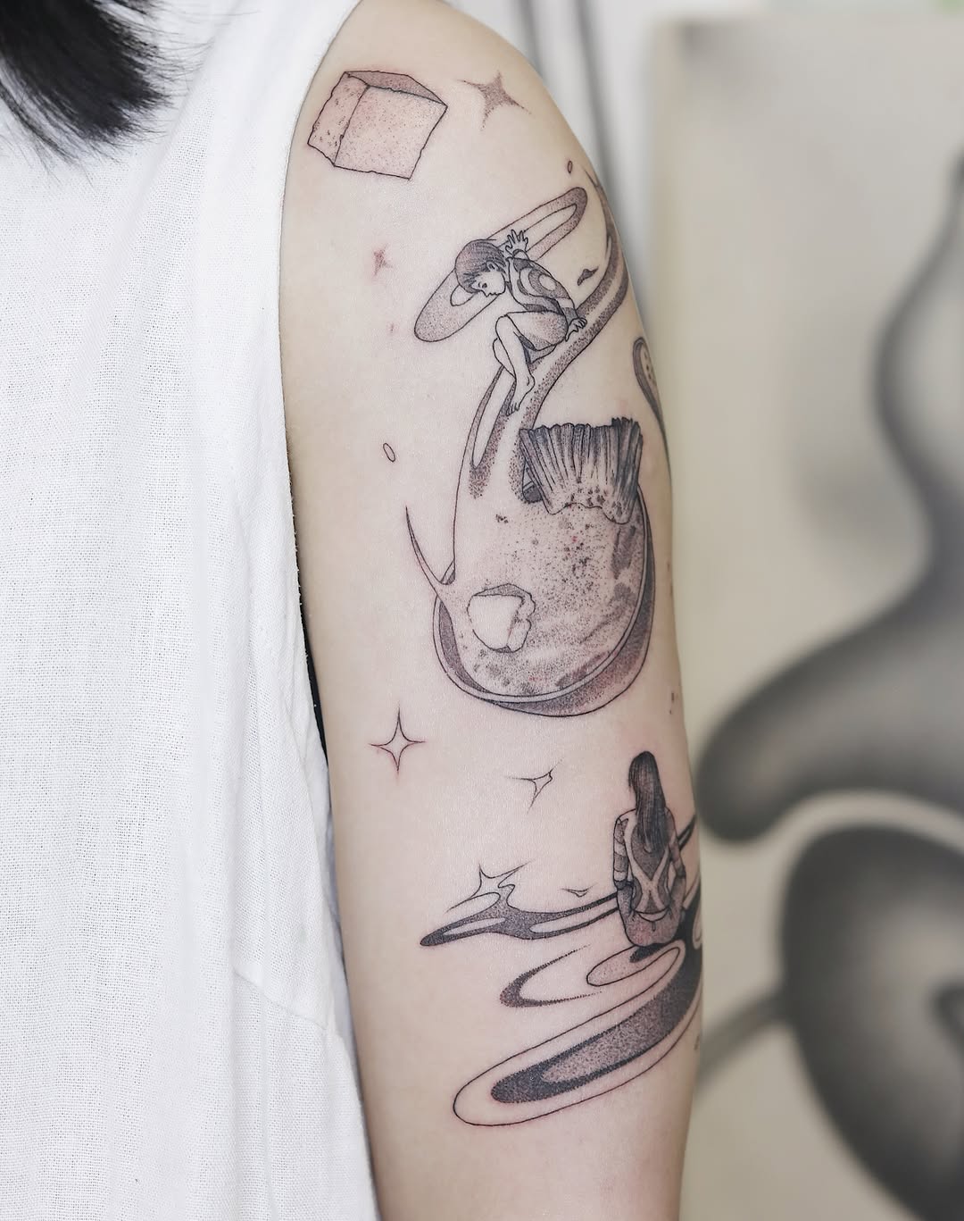 Tattoo by @liningtattoo — illustrative, dotwork