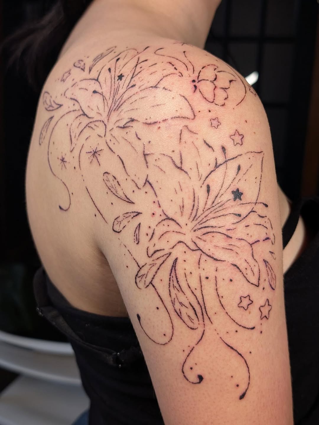Tattoo by @ilaydaatak โ fine_line, dotwork