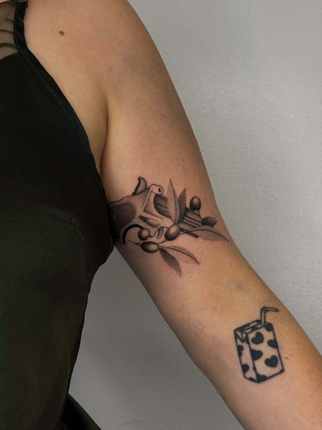 Tattoo by @peur_bleue.tattoo β fine_line, black_and_grey
