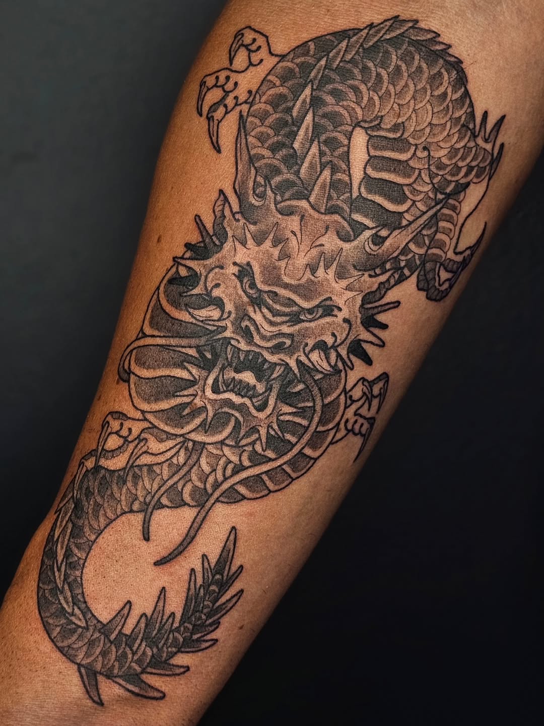 Tattoo by @alexalachutatattoos โ japanese_irezumi, black_and_grey