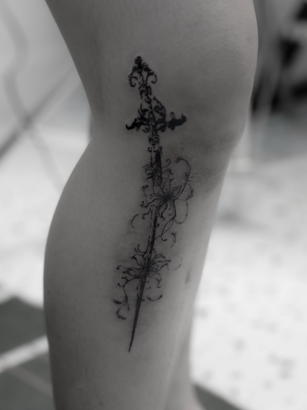 Tattoo by @arinyatatt.2 — fine_line, illustrative