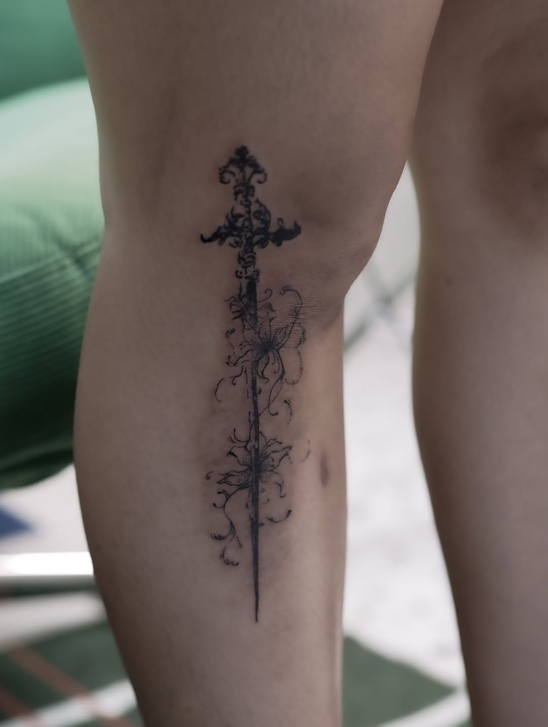 Tattoo by @arinyatatt.2 — fine_line, illustrative