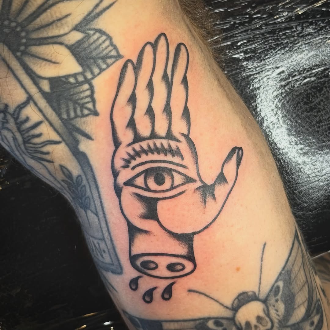 Tattoo by @jordytattsyou — american_traditional