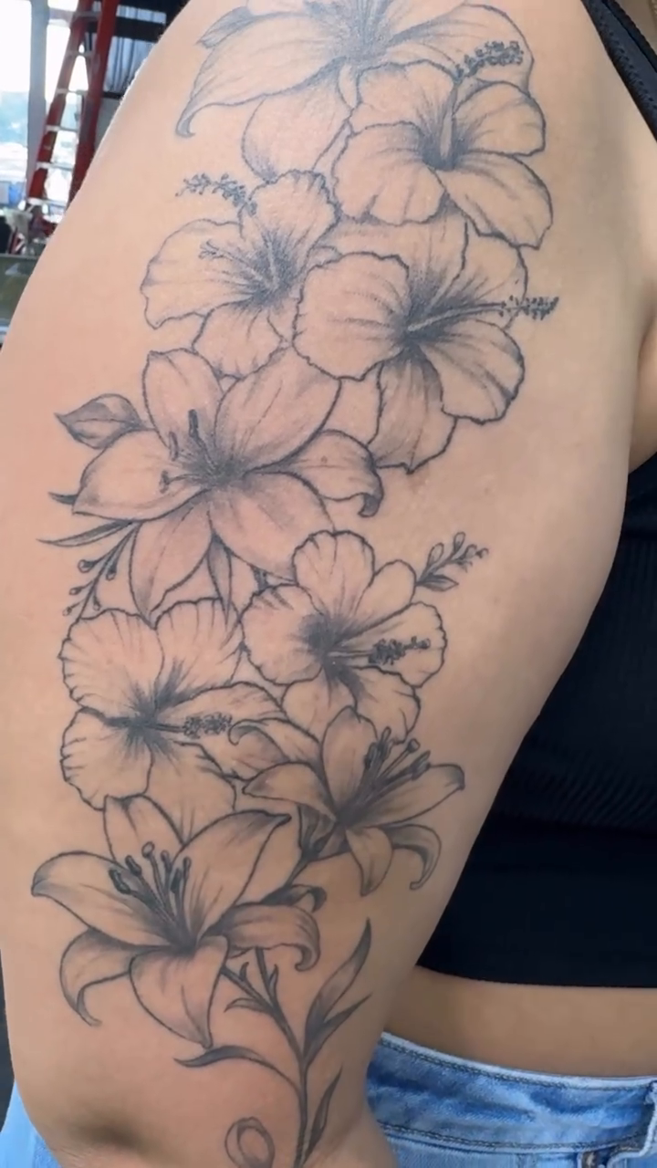 Tattoo by @og_tattoos_ β black_and_grey, fine_line