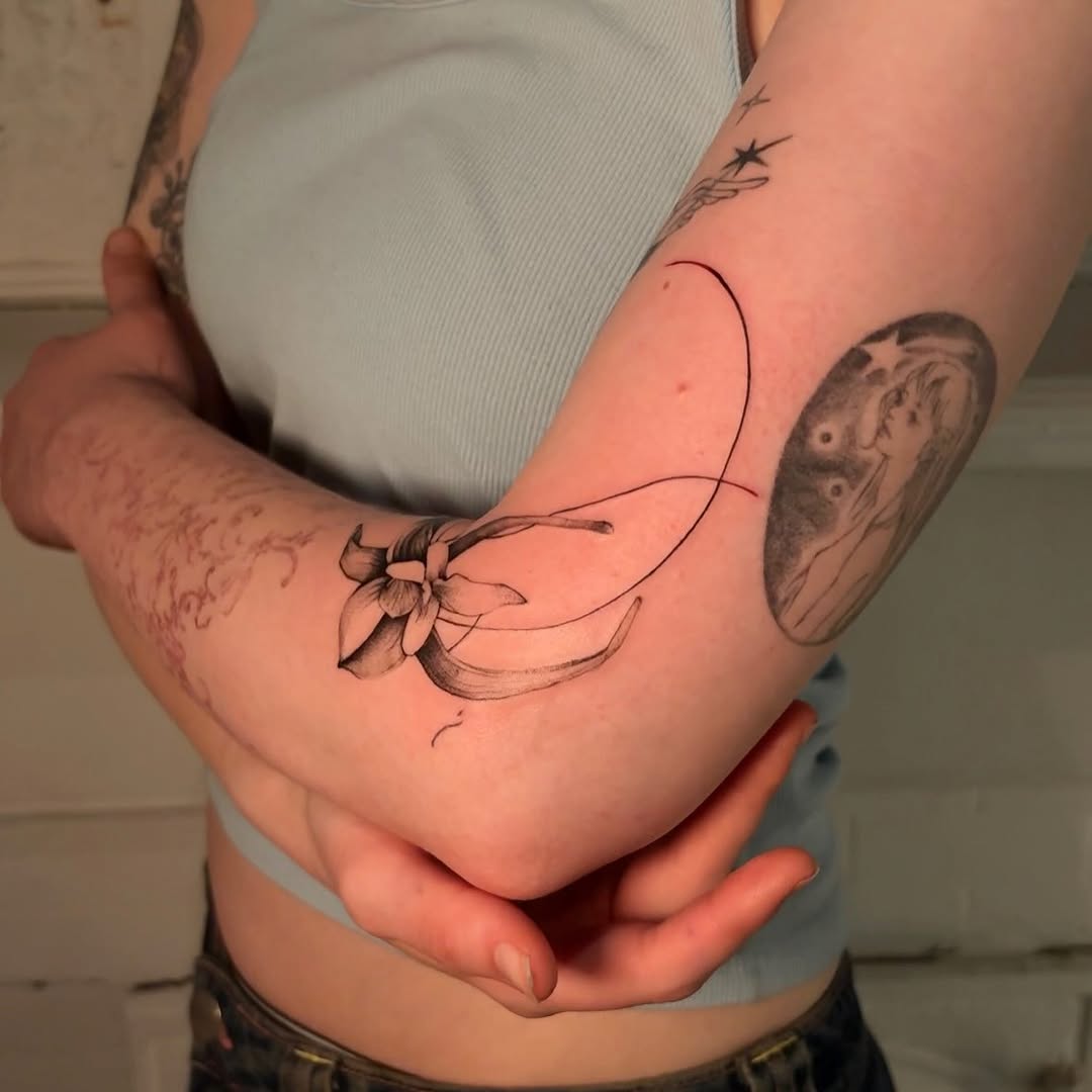 Tattoo by @erinhasagun โ fine_line, black_and_grey