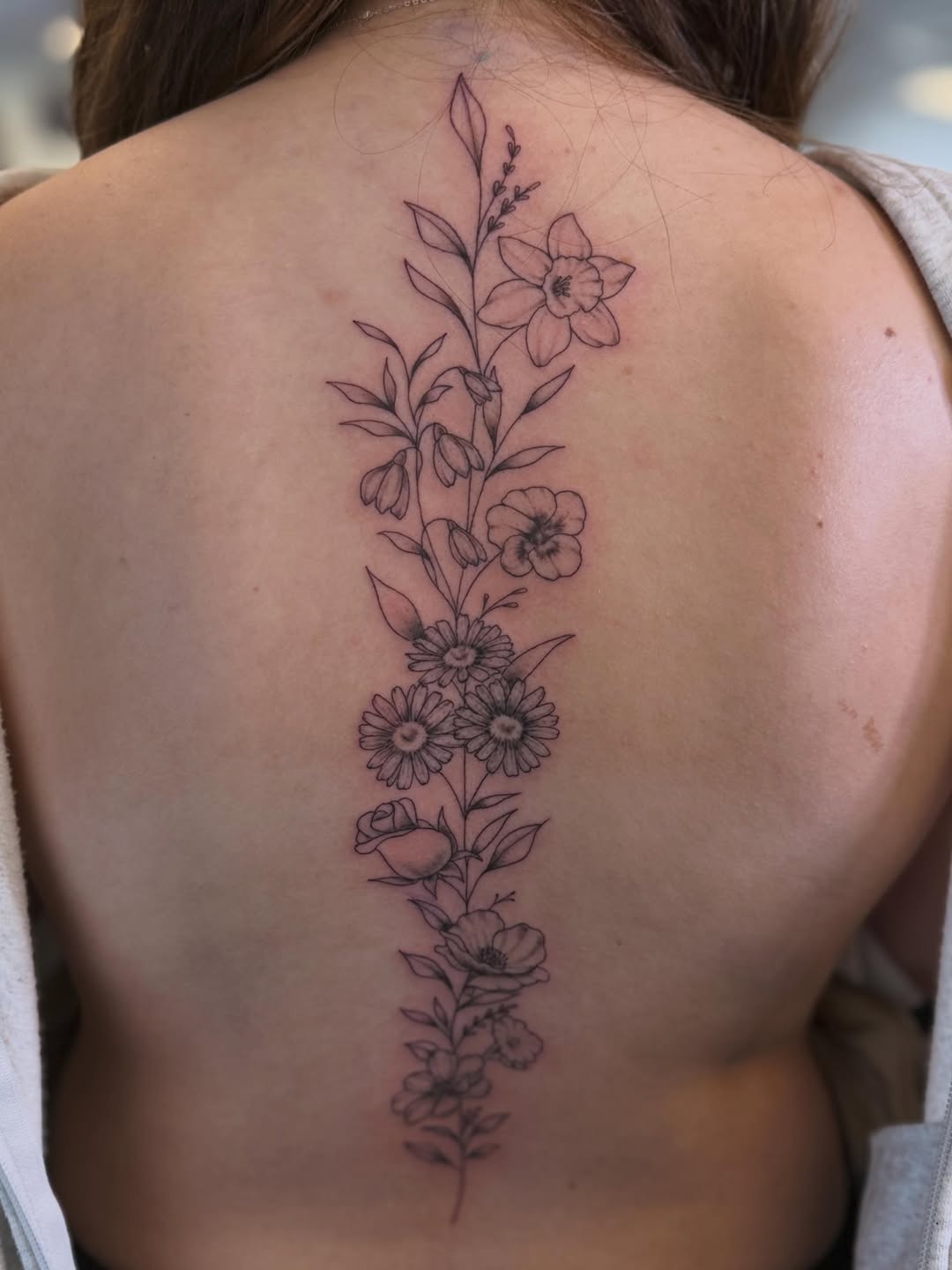 Tattoo by @hannahleetattoos β fine_line