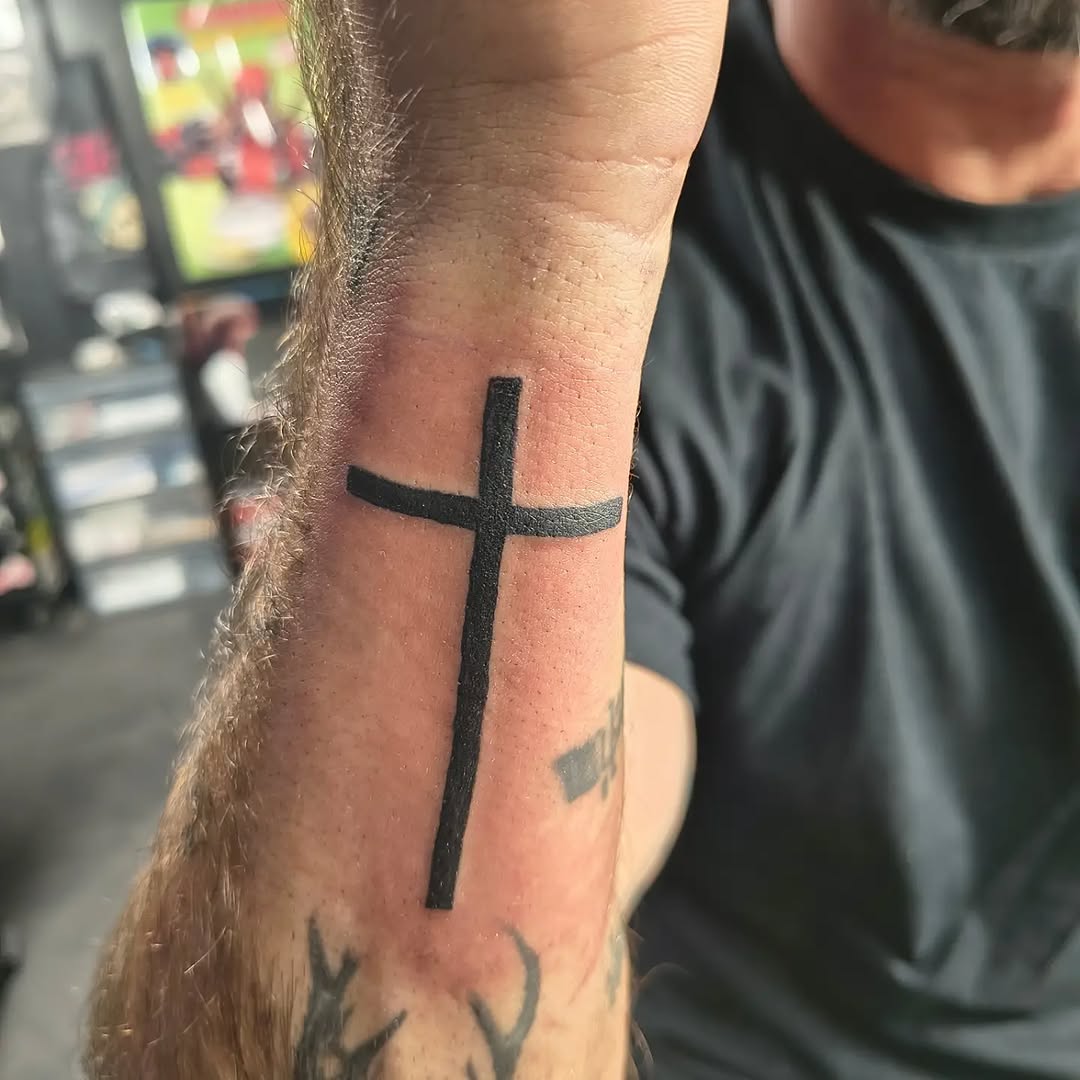 Tattoo by @hyacynth.tattoo — blackwork
