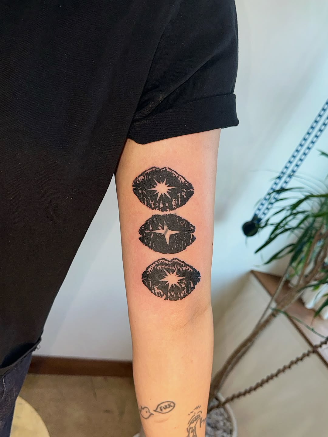 Tattoo by @kiijooya — blackwork