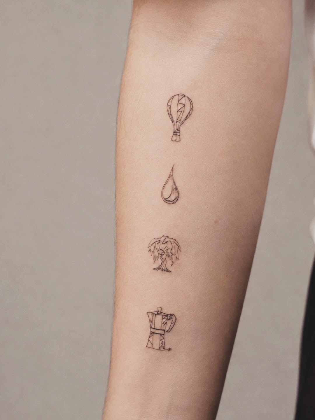 Tattoo by @craneveil.tattoo — fine_line, minimalist