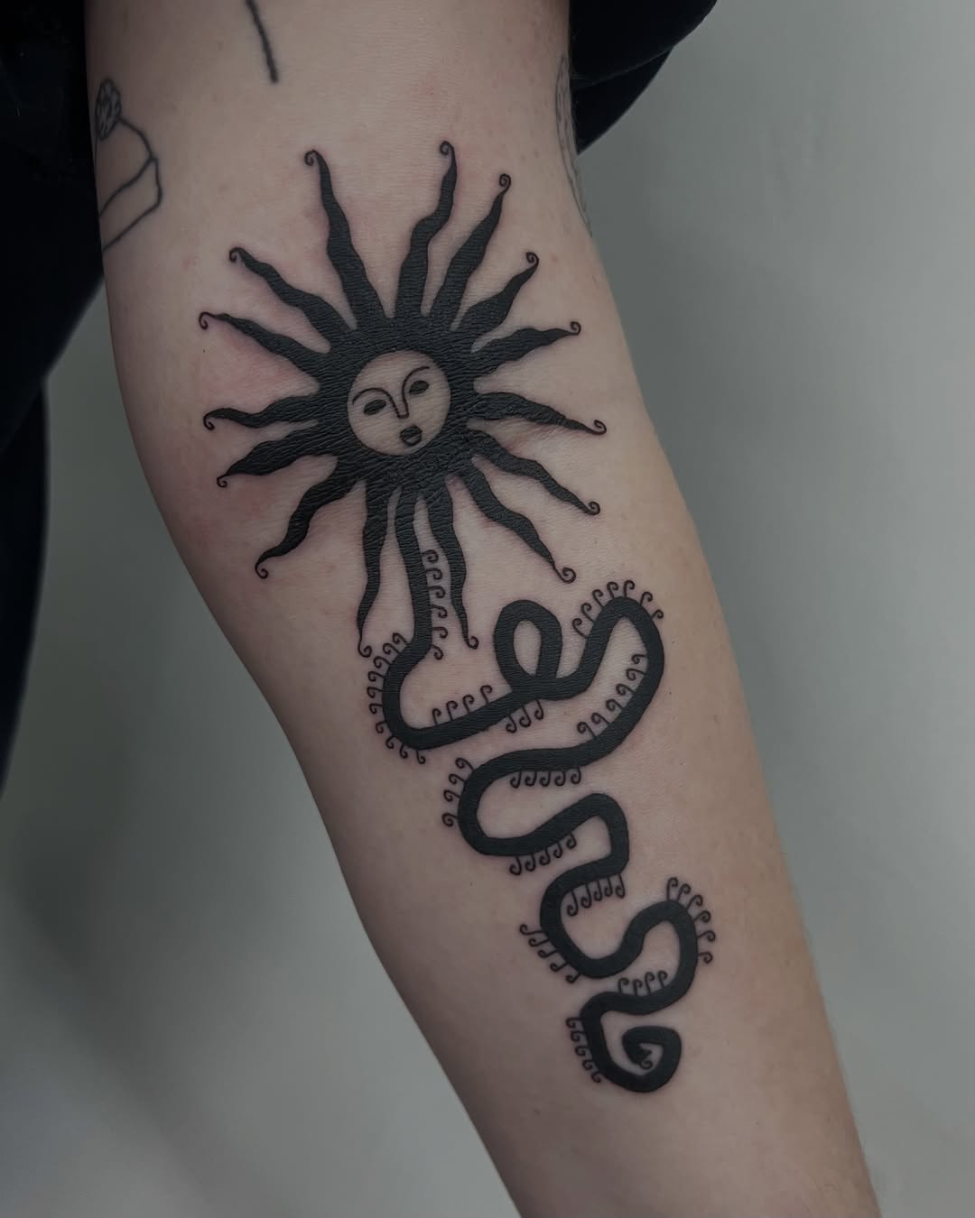 Tattoo by @onionrot — blackwork, ornamental