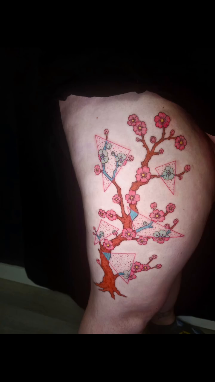 Tattoo by @carolynxriot.tattoos β japanese_irezumi, geometric
