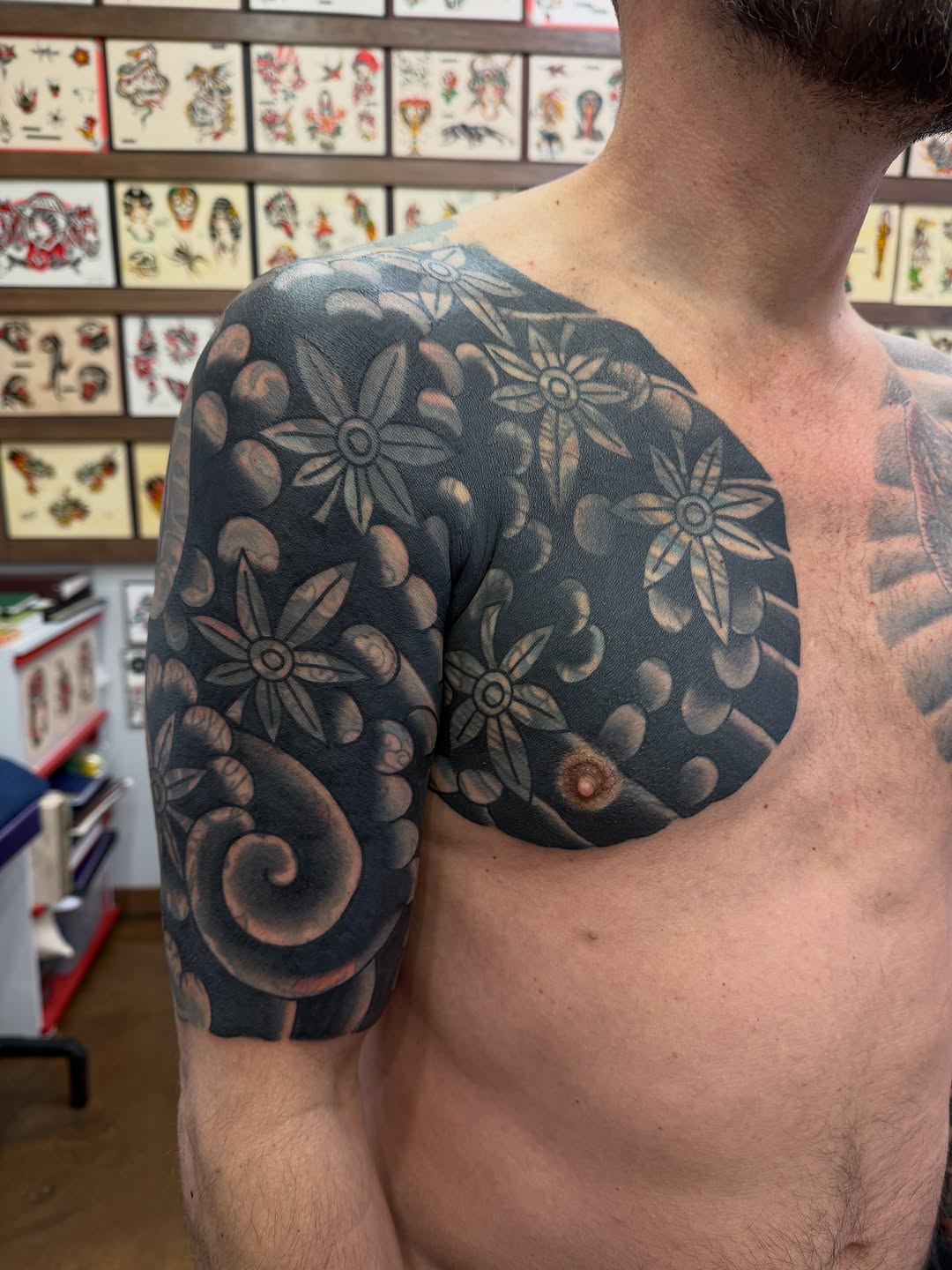 Tattoo by @uncle.kit — blackwork, japanese_irezumi