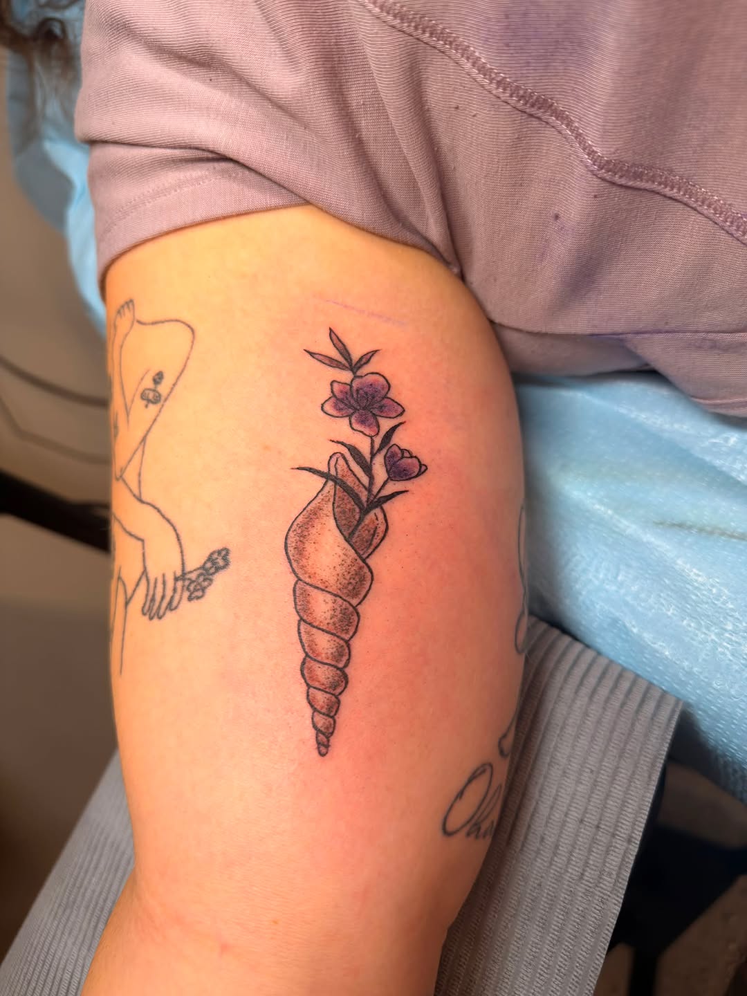 Tattoo by @jambootstattoos — fine_line, dotwork