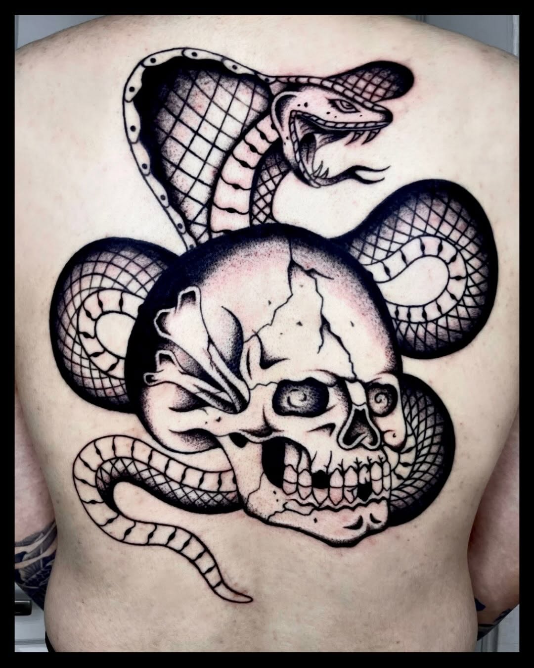 Tattoo by @hontraditional โ black_and_grey, neo_traditional