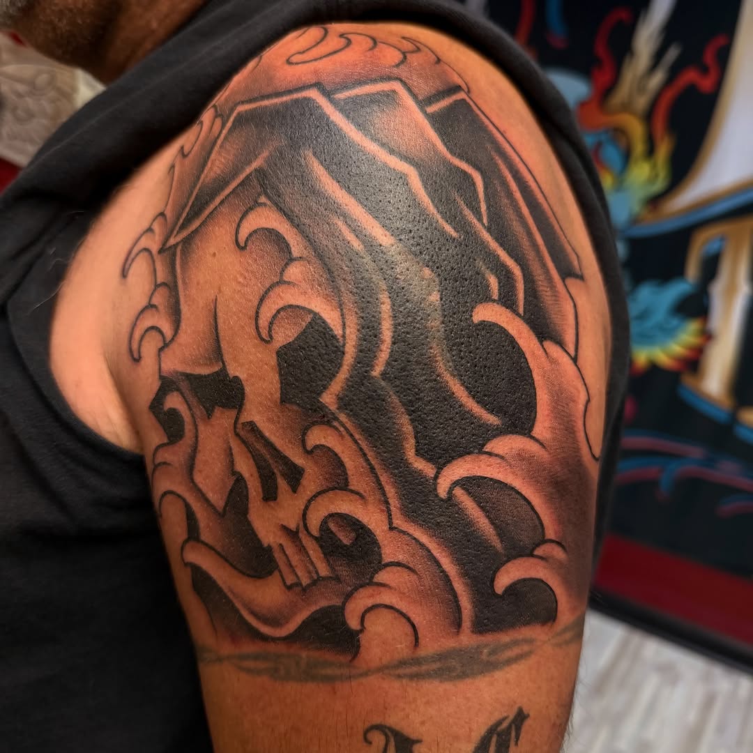 Tattoo by @taintidtats — black_and_grey, japanese_irezumi