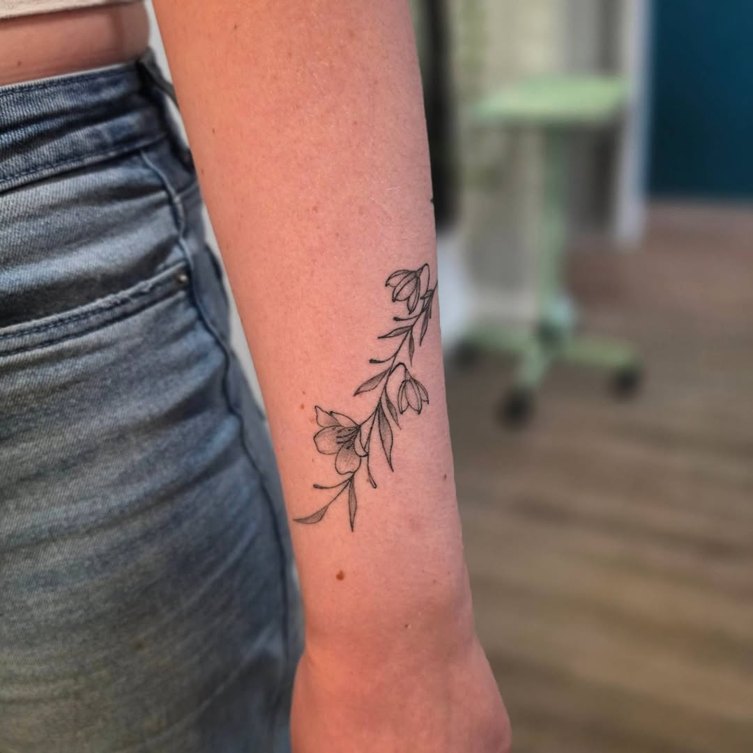 Tattoo by @ivy_inks — fine_line