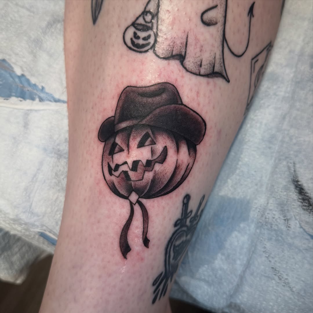 Tattoo by @shoppertattoo — new_school