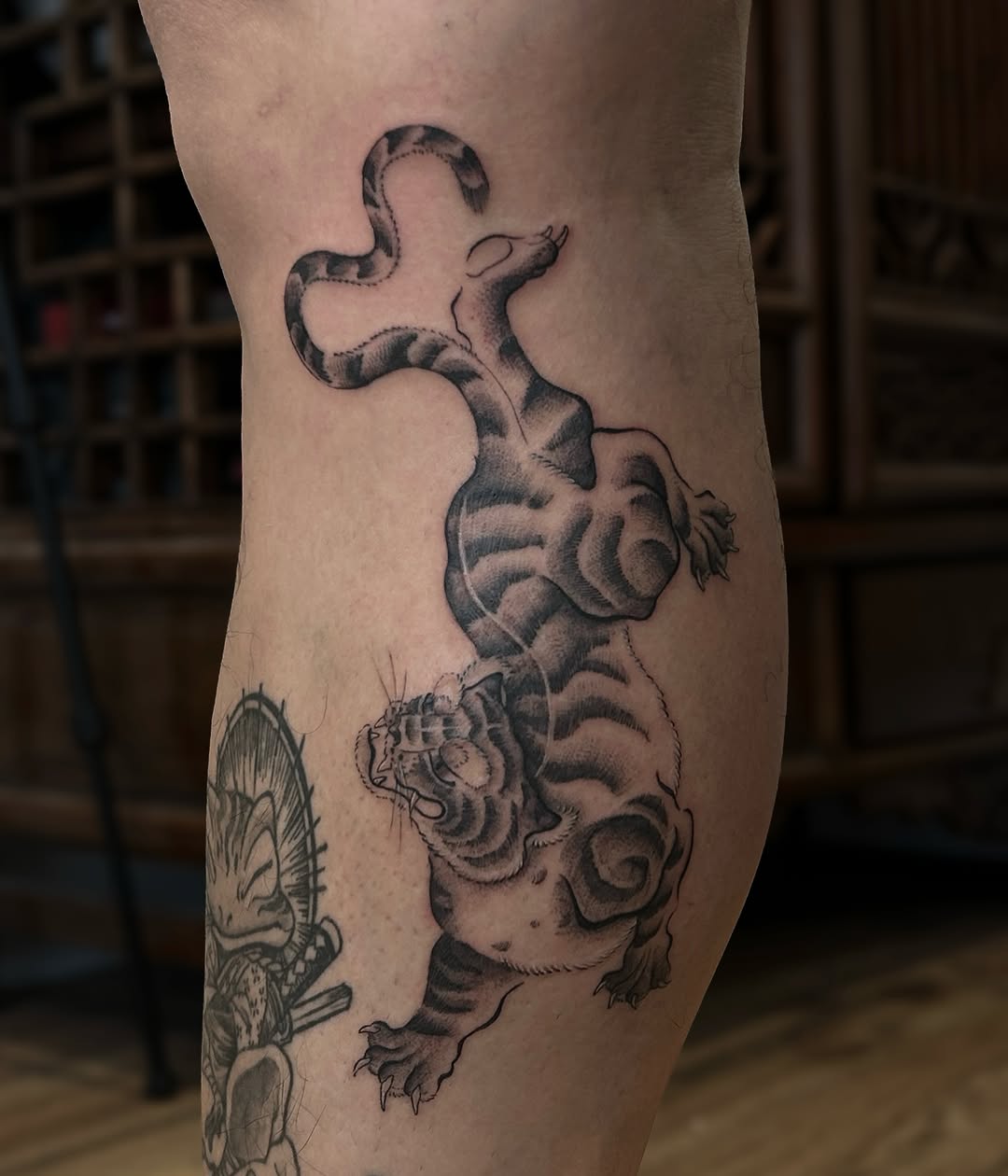 Tattoo by @oolong.ink — japanese_irezumi, black_and_grey