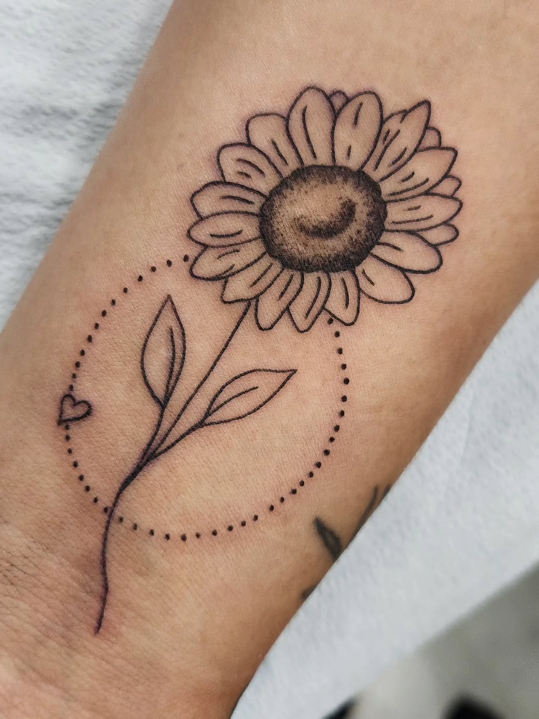 Tattoo by @art.by.robyn — fine_line, dotwork