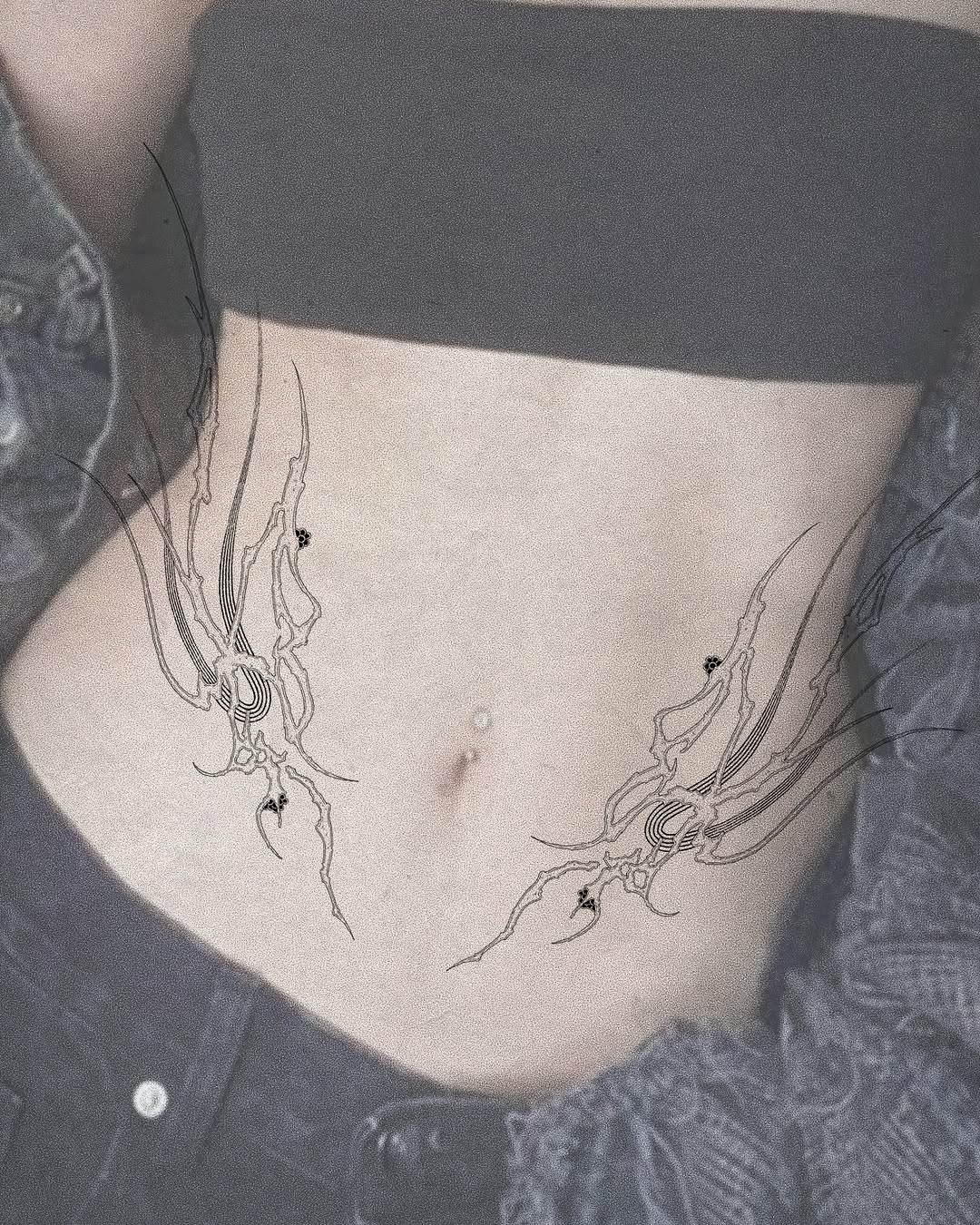 Tattoo by @purpleturtl3.ink — fine_line, geometric