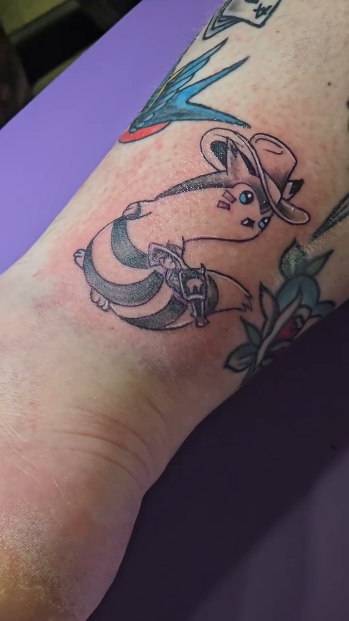 Tattoo by @kawaiikittentattoo โ new_school
