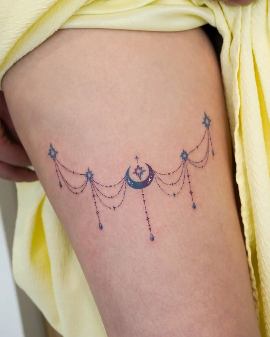 Tattoo by @yure_purr — fine_line, ornamental